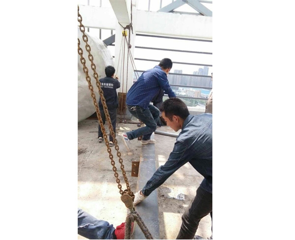 濱湖望湖大廈鋼結(jié)構(gòu)水箱底座施工